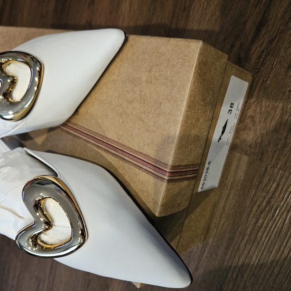 Maeve White and Gold Mules Sleek Slip-On Design - Picture 4 of 5